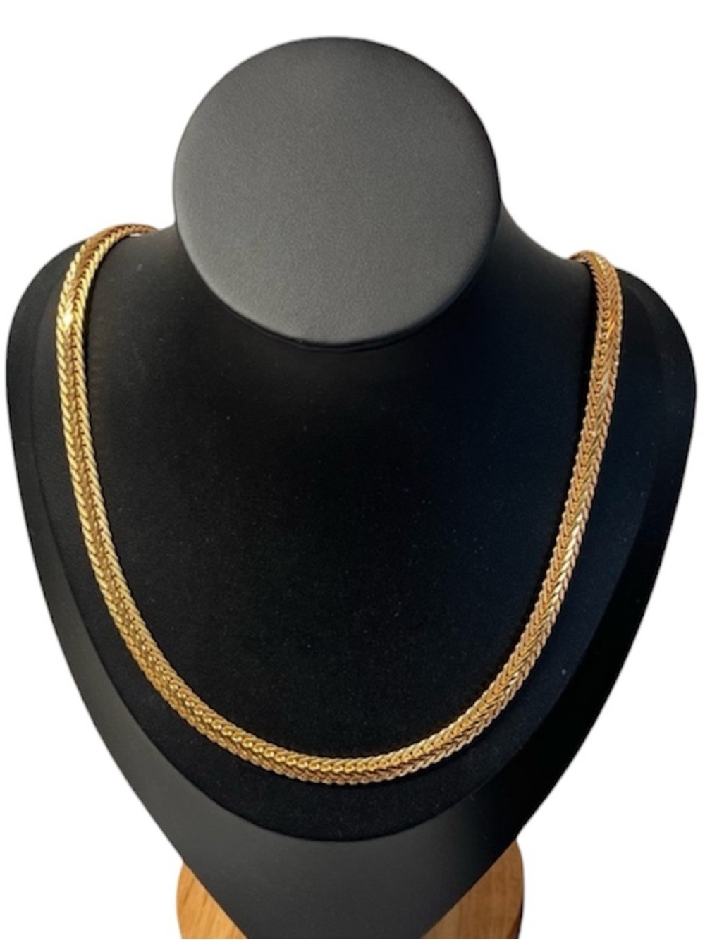 New FIFTH AVENUE Elegant Gold Chain Necklace. LEAD & nickel free